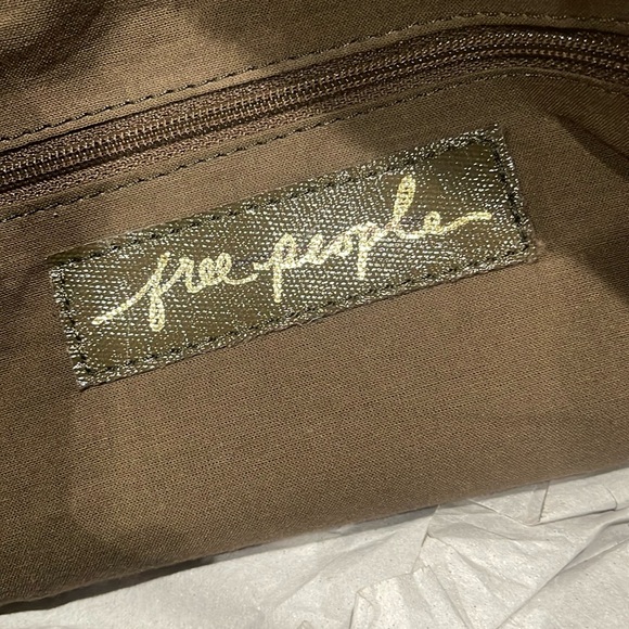 FREE PEOPLE Off The Record Carryall Green New With Tags Purse Holdall Bag - Picture 7 of 9